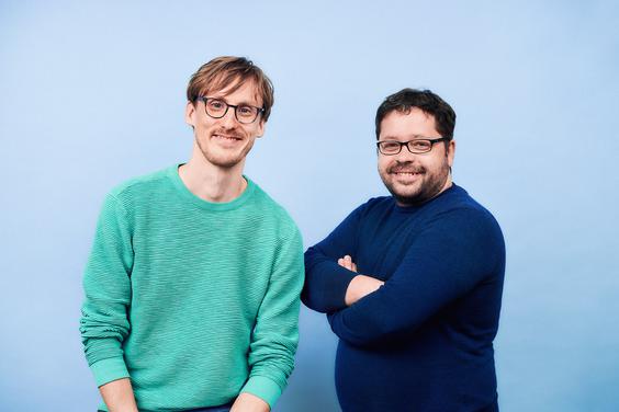 Moritz Wasserek, Geschäftsführer IROIN (links) und Björn Wenzel, Gründer und Geschäftsführer Lucky Shareman (Bild: Lucky Shareman)