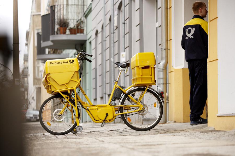 E-Commerce profitiert laut Studie von Print-Mailings. (Bild: Deutsche Post)