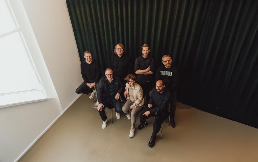 Von links nach rechts: Dirk Hibbeler, Peter Ludwig, Johannes Milla, Marion, Kerckhoff, Thomas Frenzel, Robin Palleis, Andreas Brunsch (Bild: JvM)