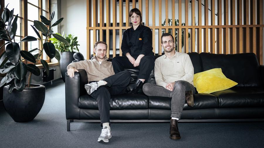 Das neue Strategie-Führungstrio bei Scholz & Friends Hamburg v.l.: Jonathan Faerber, Julia Jarosch, Henrik Niehus