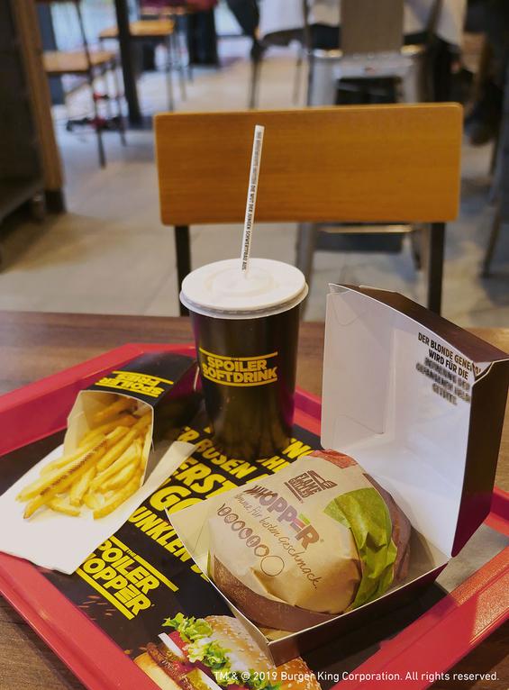 Kein Entkommen in der Spoiler-Filiale (Bild: Burger King)