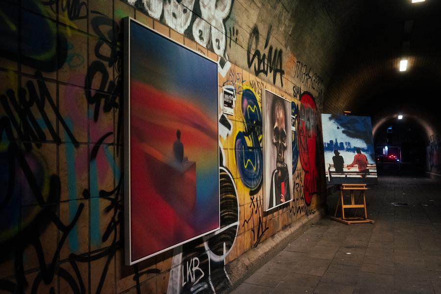 Die 30 Kunstwerke werden für den guten Zweck versteigert. (Bild: Mantikor/Philipp und Keuntje)
