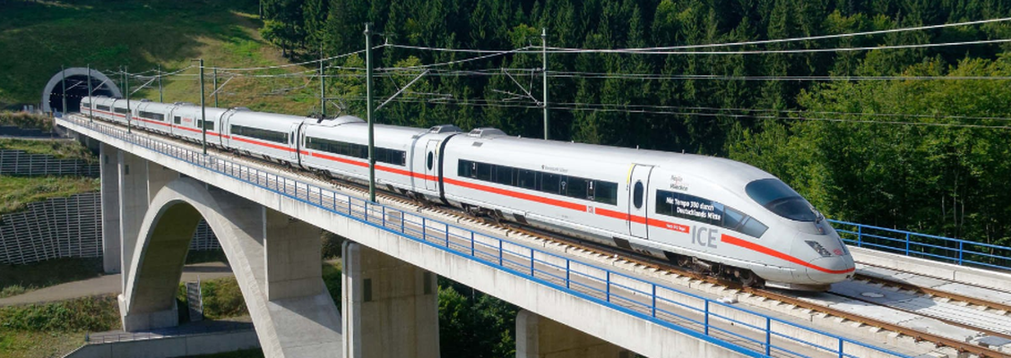 Die Deutsche Bahn: Mit voller Geschwindigkeit ins illegale Tracking? (Bild: Deutsche Bahn)