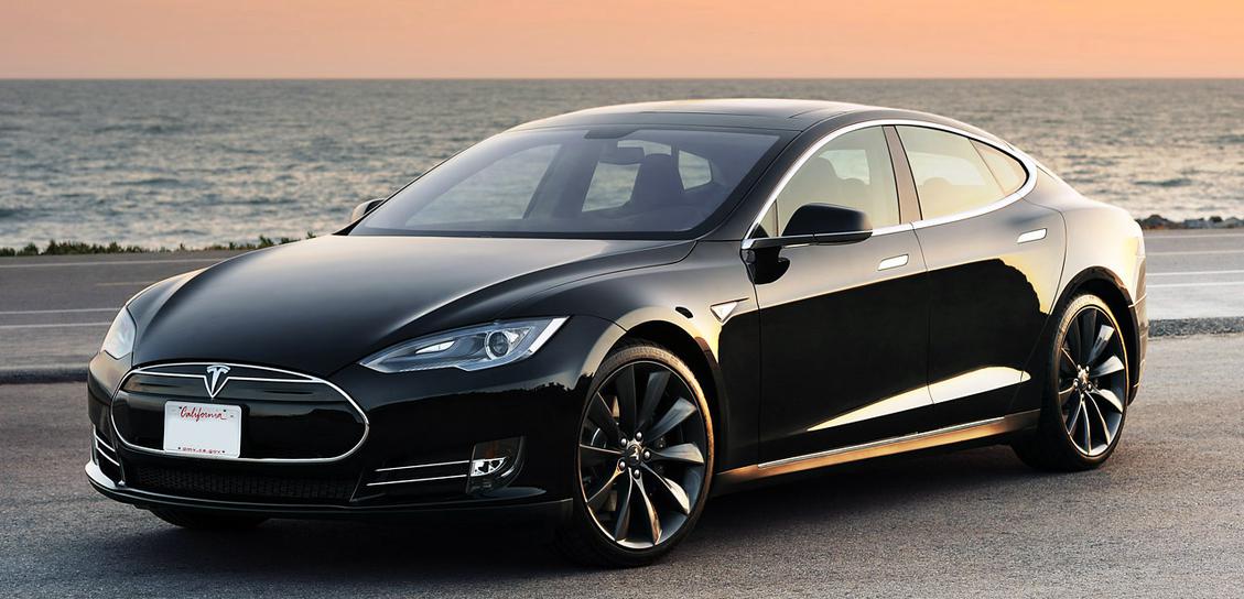In manchen Lndern teilautonom, in Deutschland minimal autonom nutzbar - ein Auto der Marke Tesla. (Bild: Tesla)