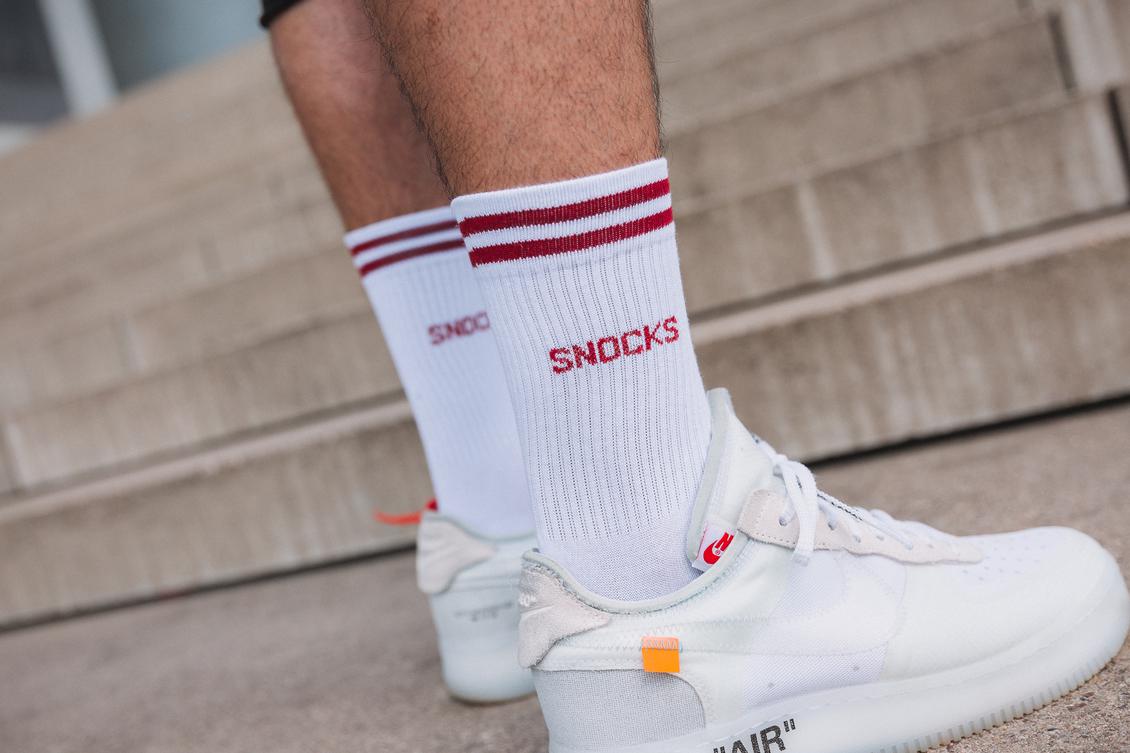 Socken für Sneaker-Fans (Bild: Snocks)