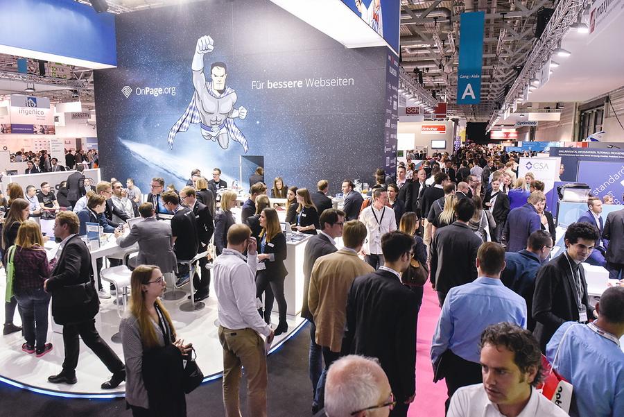 Innerhalb der Kreativ-Galerie auf den Mailingtagen zeigen Agenturen und Dienstleister unter anderem wieder ihre besten Praxisarbeiten (Bild: Bild: dmexco 2015)